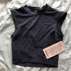 Lululemon crop top